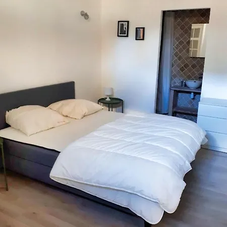 In The Heart Of Juan Les Pins 2-Bedroom Apartment Apartment *